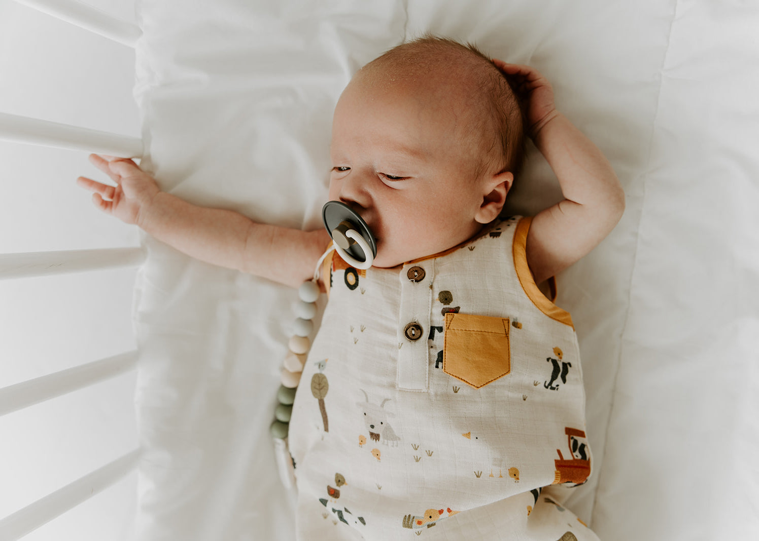 Farm Sleeveless Short Pocket Romper (Organic Muslin)