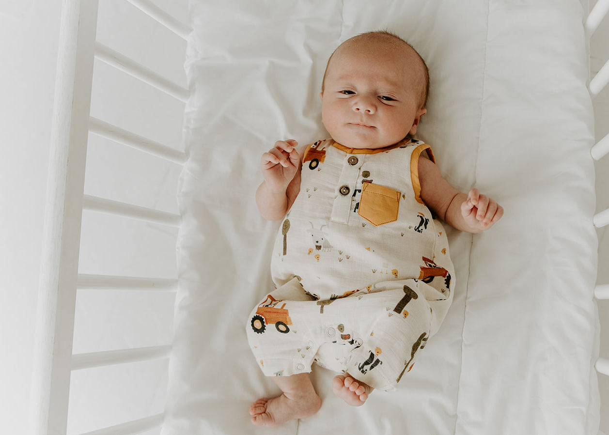 Farm Sleeveless Short Pocket Romper (Organic Muslin)