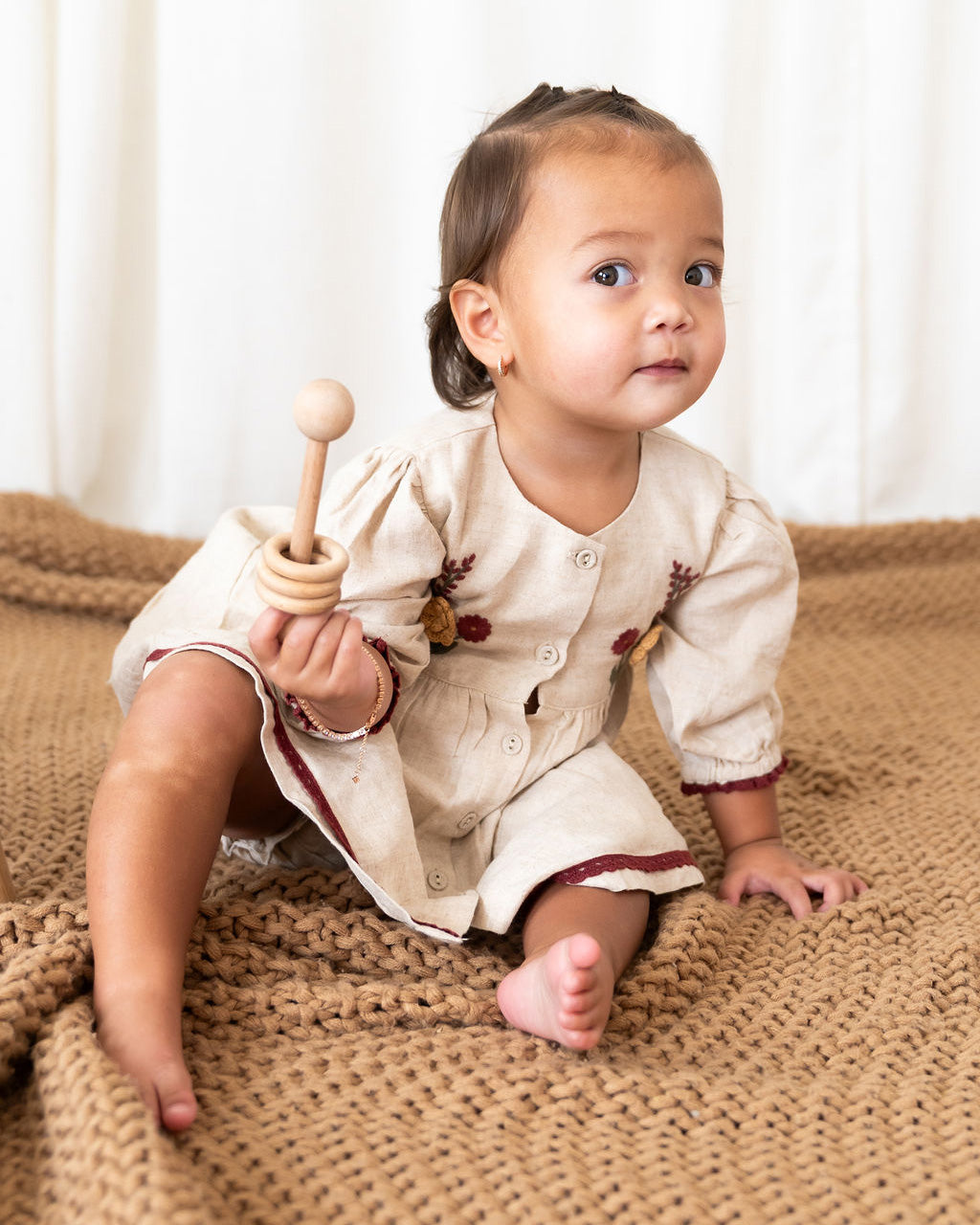 Ravello Linen Embroidered Baby Dress & Bloomer Set (Linen Blend)