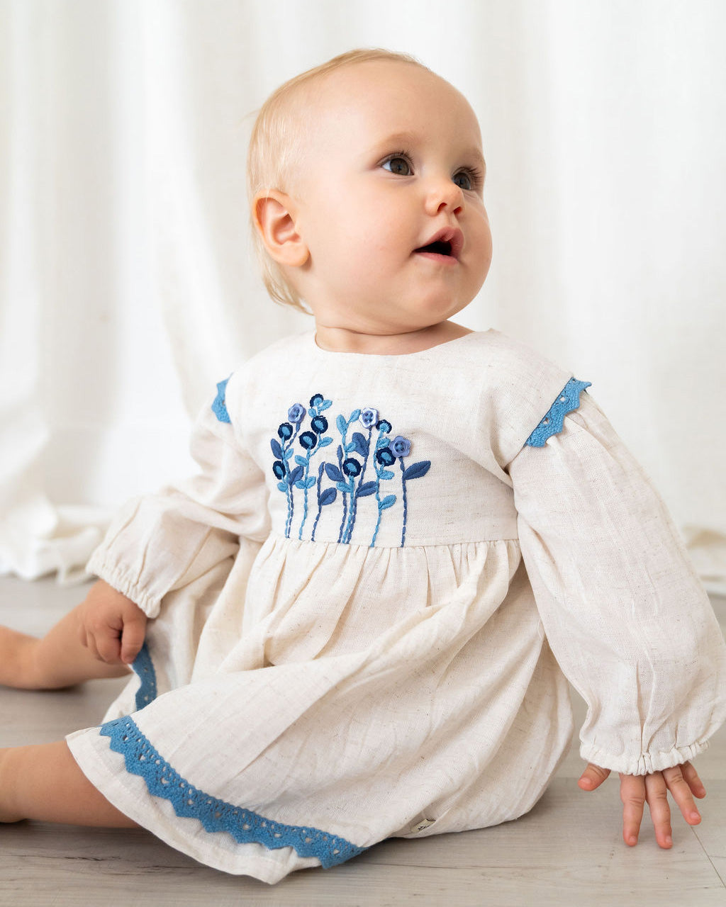 Matera Embroidered Baby Dress & Bloomer Set (Organic Cotton)
