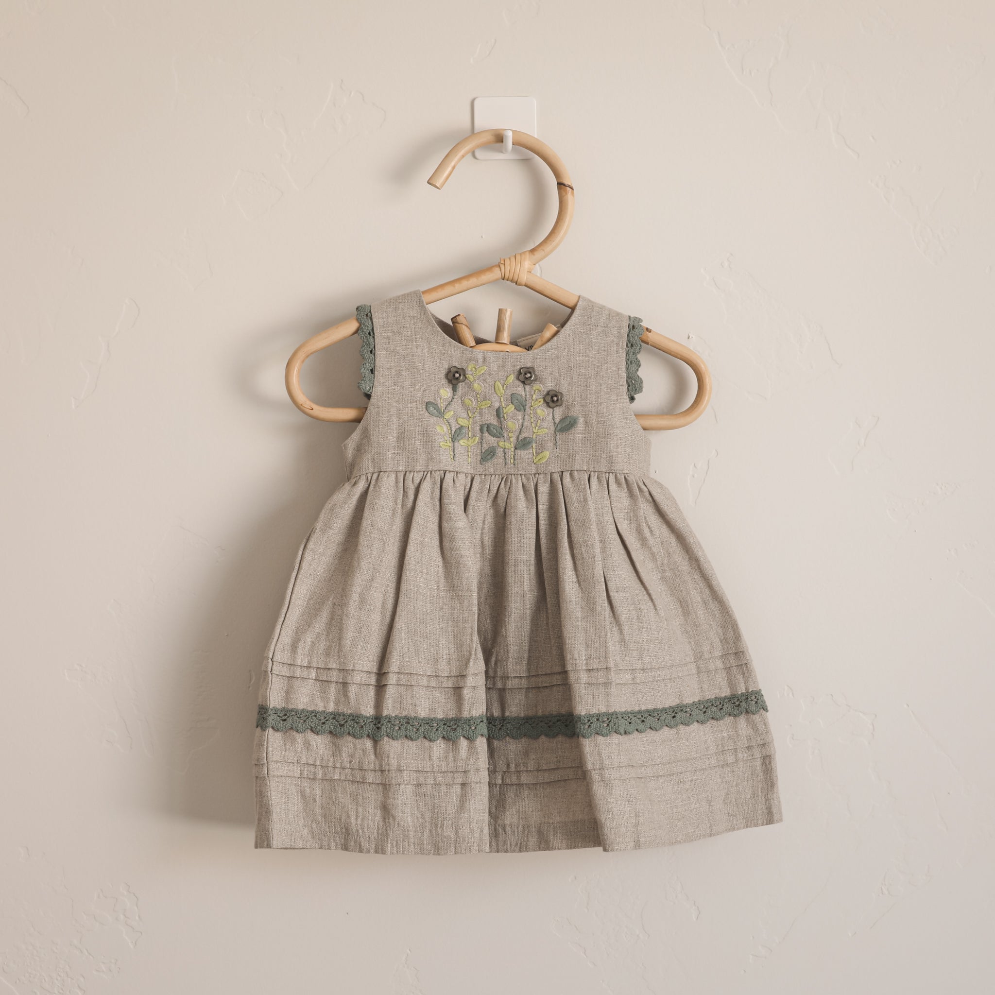 Sylvie Embroidered Linen Baby Dress+Bloomer